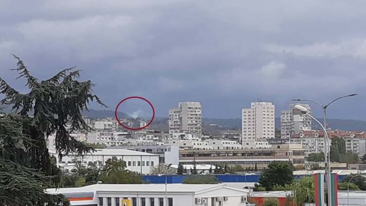 Пожарът край Варна продължава да тлее (СНИМКИ)