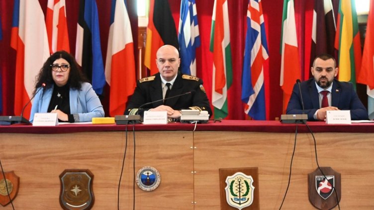 Обсъдиха плановете за отбрана на оперативен сбор във Варна