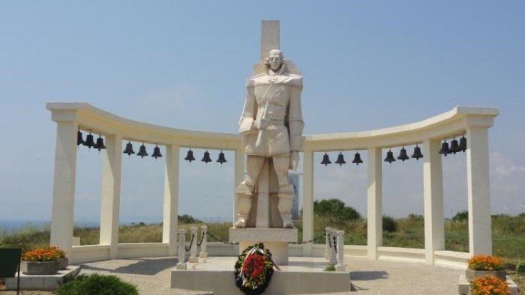 Задигнаха 13 бронзови камбани от нос Калиакра