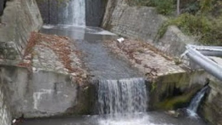 Строители разрушиха канализацията при ремонт на ул. "В.Друмев" във Варна