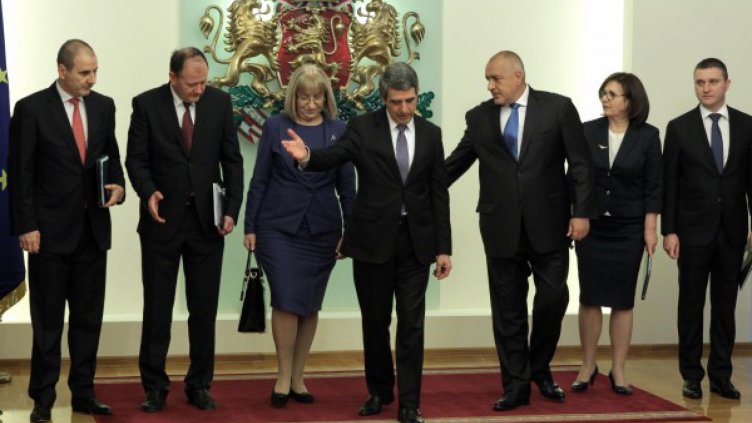 След КСНС: Повече пари и експерти срещу хакерите