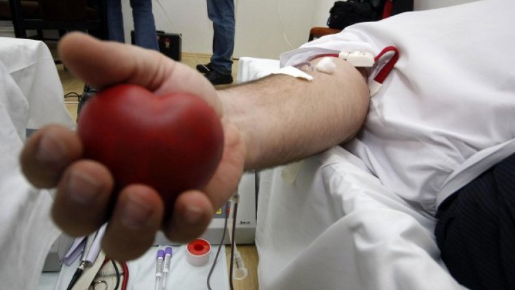 21-годишен дари живот на двама