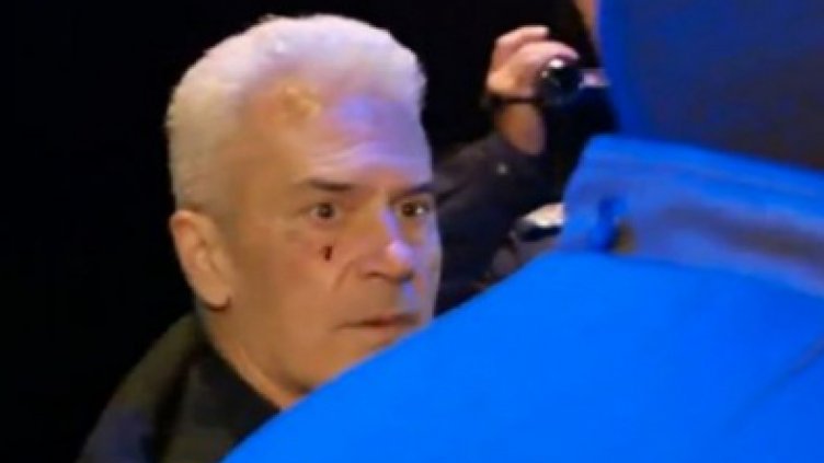 Десетки излязоха на шествие срещу Волен