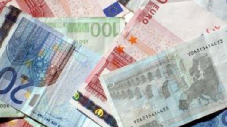 Емигранти са изпратили близо 400 млн. евро в България от началото на годината