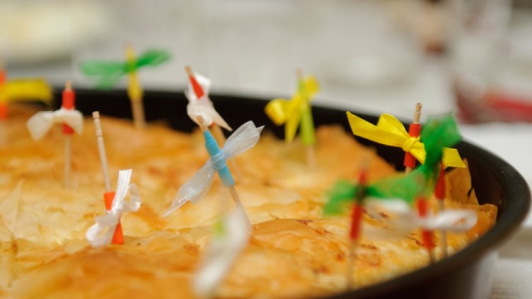 Късметче ти си изтегли и се забавлявай до зори!