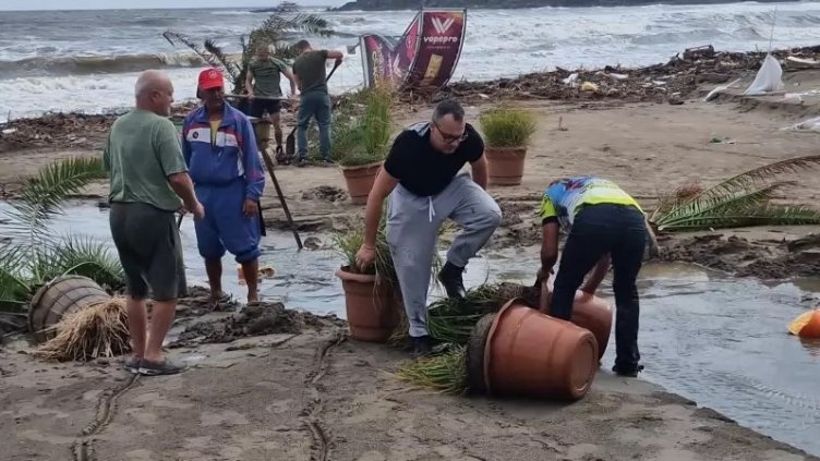 Нормализира се обстановката край Царево
