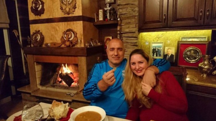 Борисов – дядо на Бойко през февруари-март