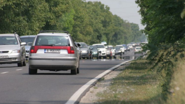 Половин милион българи тръгват на път за 4-те почивни дни