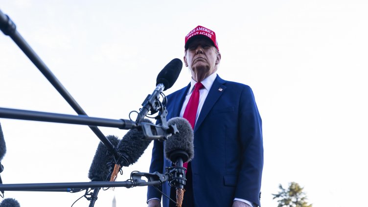 Тръмп повиши митата за Китай до 124% и обяви 90-дневна пауза за останалите