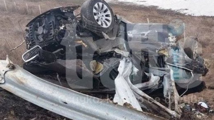 Попът джудист Аралски оцеля по чудо в този размазан джип