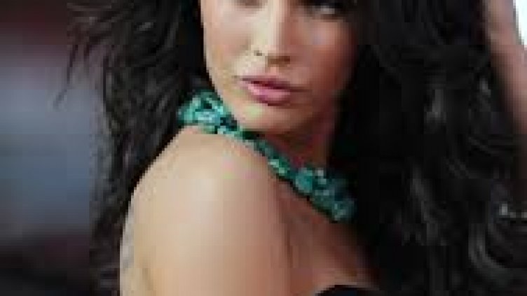 Меган Фокс: Мъжете падат на колене пред силните жени