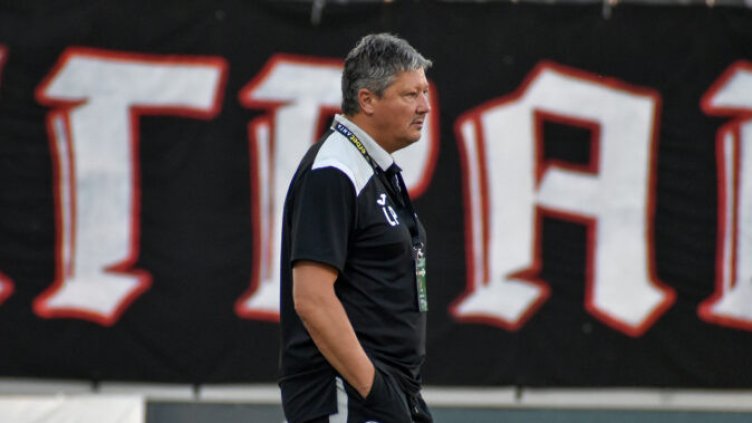 Локо (Пд) се разделя с Любо Пенев