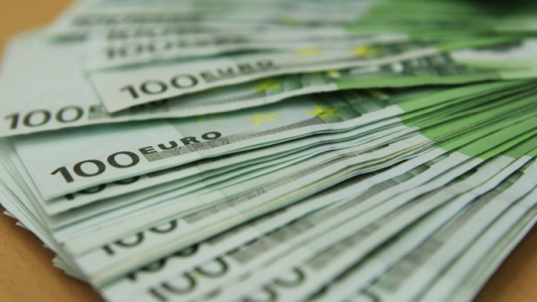 Теглим 1,5 млрд. евро заем