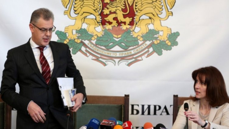 Посланиците ни в чужбина предлагат на ЦИК местата за гласуване