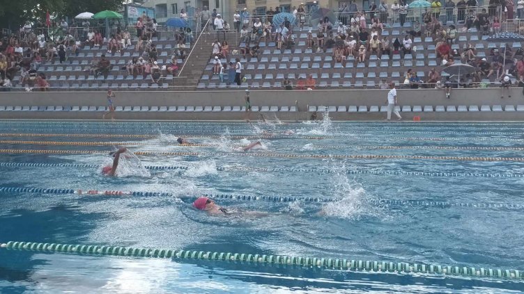 Над 260 плувци ще спорят за медали в турнира Lucky Hunt