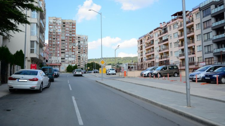 Забраняват достъпа на камиони до ул."Ана Феликсова" през бул. "Цар Освободител"