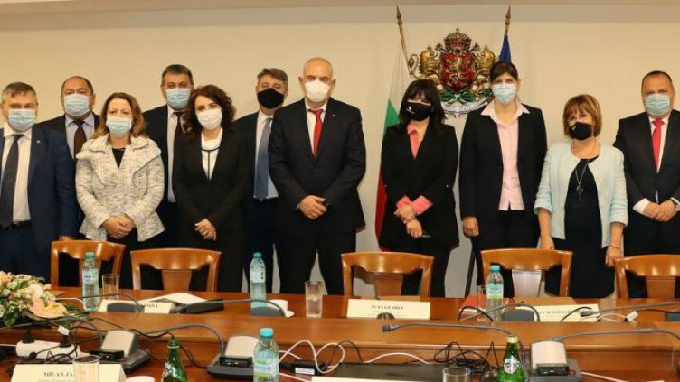 Кьовеши се срещна с ВСС