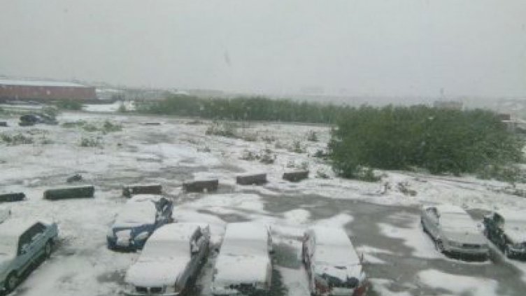 В Русия валя сняг