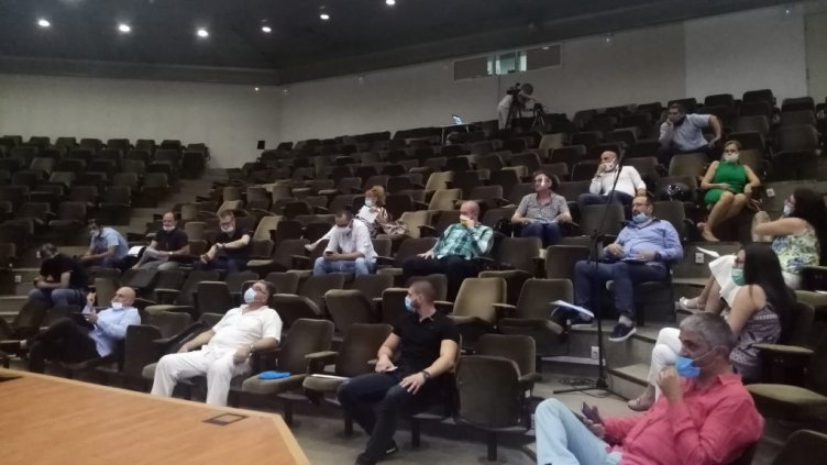 Общинският съвет във Варна заседава за първи път присъствено от година и половина насам