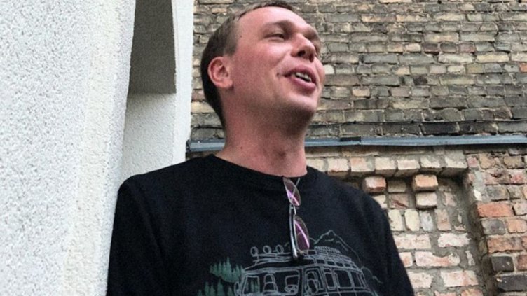 Москва остави Голунов под домашен арест