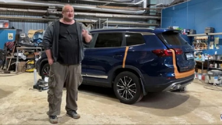 Made in China: Скалъпен, скъп кросоувър, с лошо качество (ВИДЕО)