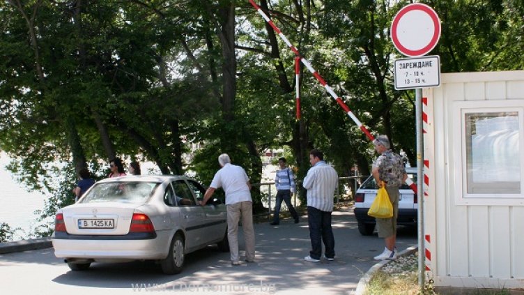 Съдът маха бариерите на „Хоризонт“ и Делфинариума