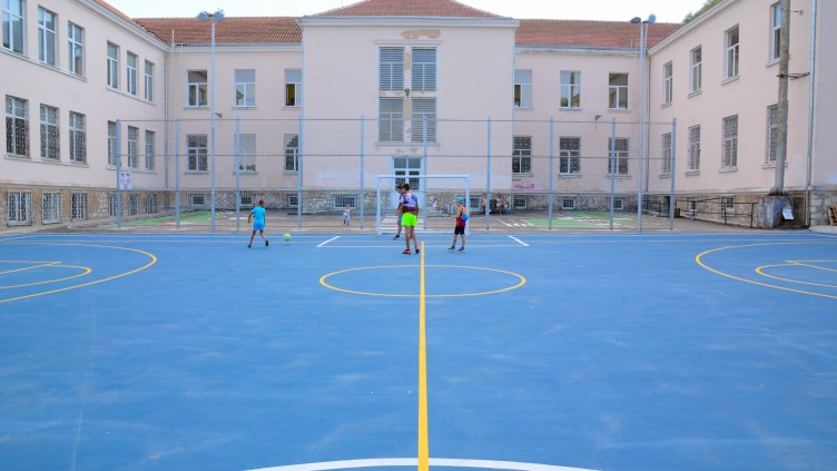 Училища във Варна посрещат 15 септември с нова спортна база