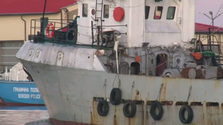Какви са версиите за потъналия кораб край Маслен нос? 