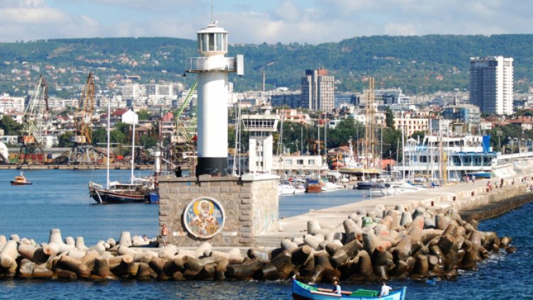 Отчитаме рекорден скок на нощувките във Варна през май