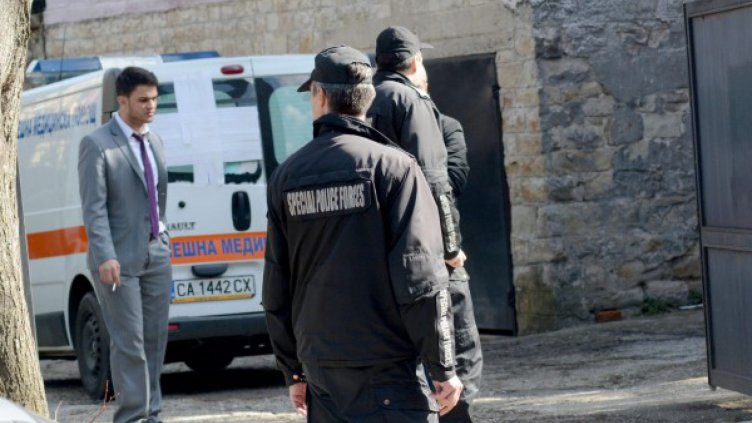 Палетински следователи ще разследват смъртта на Зайед