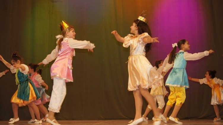 Децата от балет "Мелади" обират овации с артистичност и присъствие на сцената.