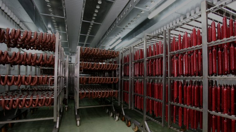 Защо не спираме да дебелеем, момичетата имат кистозни яйчници, а на момчетата им растат гърди