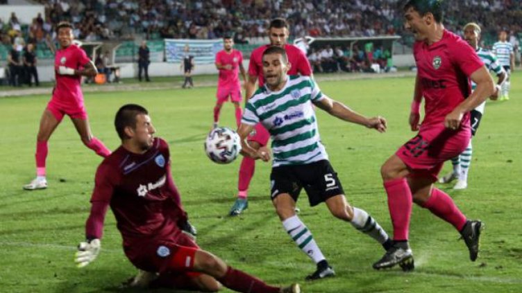 "Черно море" отстъпи на "Лудогорец" на "Тича"