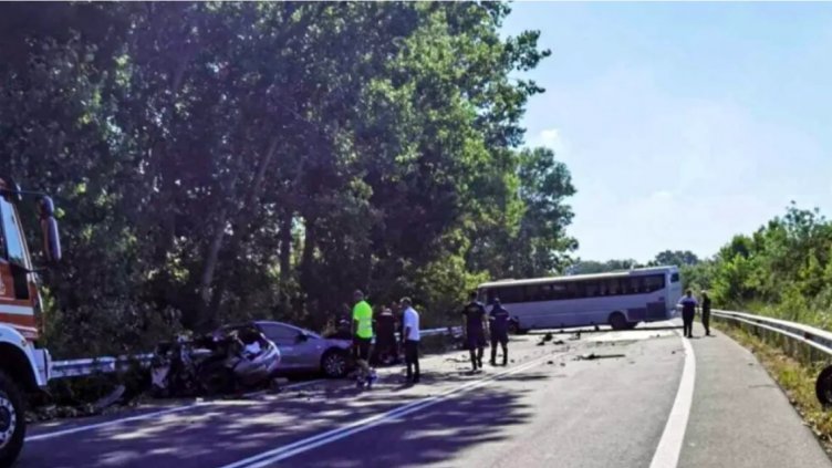 Касапница на пътя в Гърция: Четирима младежи загинаха, седем души са ранени