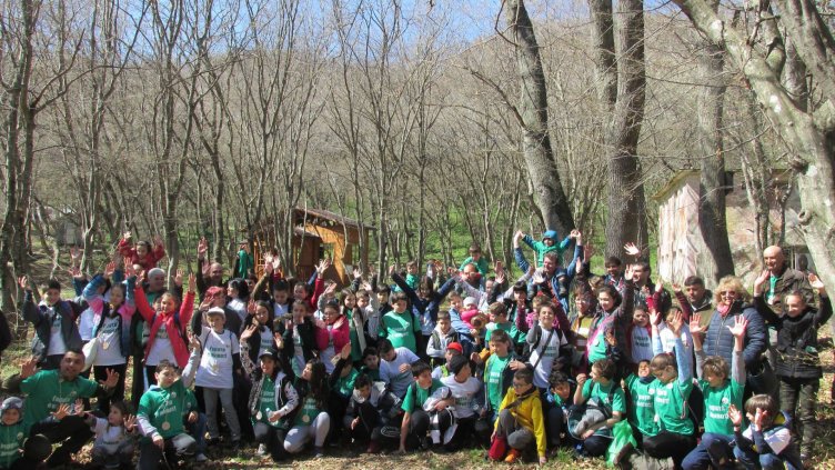 Над 100 варненски ученици станаха лесовъди за ден