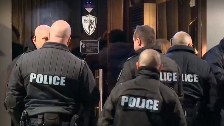 "Студентски град" почерня от полиция (ВИДЕО)