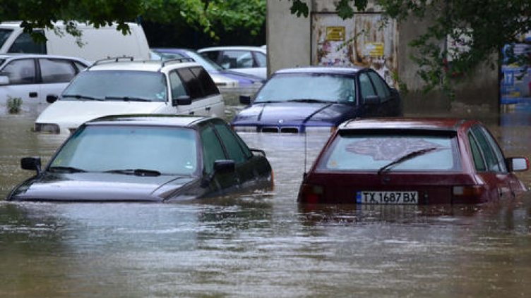 Над 870 000 души във Варненско застрашени от наводнения