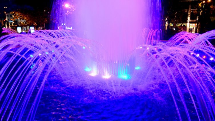 Варна посреща лятото с обновени шадравани