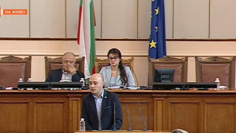 Депутатите решават за вдигне на ветото за Северна Македония (НА ЖИВО)