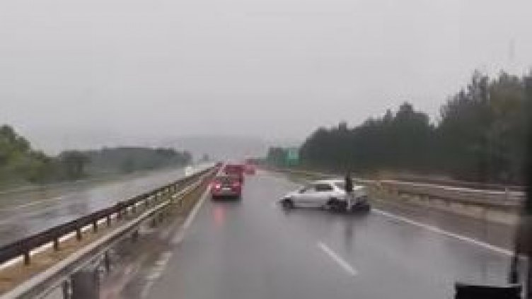 Шофьор с БМВ катастрофира на АМ "Хемус"