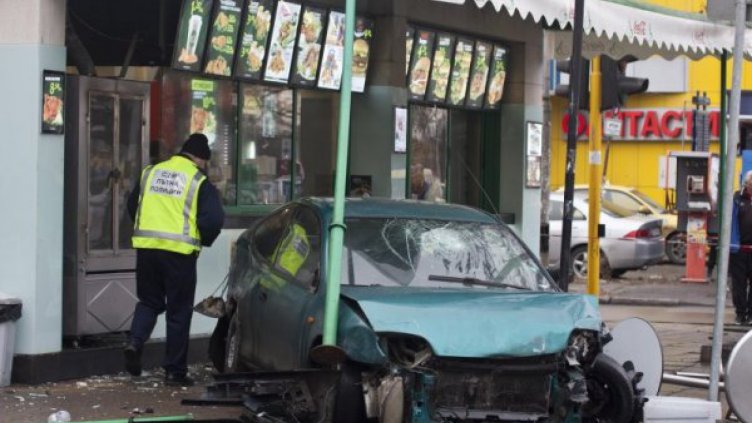 Как дрогиран шофьор помете жена (ВИДЕО 18+)