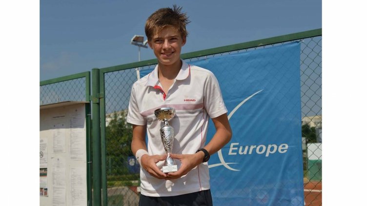 Варненец на финал в тенис турнир от първа категория в Сараево