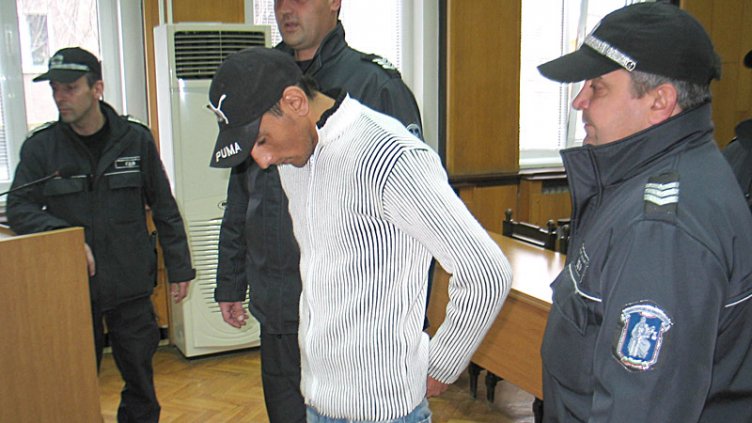 26-години ще лежи в затвора бащата, убил доведеното си бебе