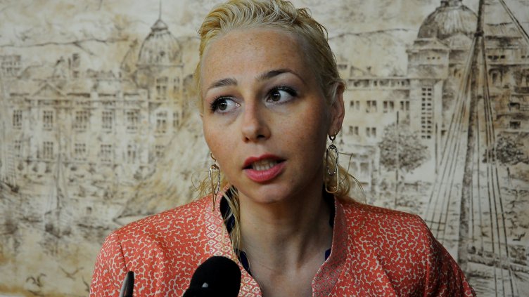 Офелия Кънева, председател на Агенцията за закрила на детето: Само у нас няма още механизъм за падане на тайната на осиновяването