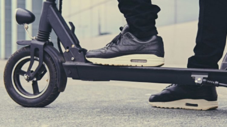 Спипаха крадец, свил ел. тротинетка в центъра на Варна