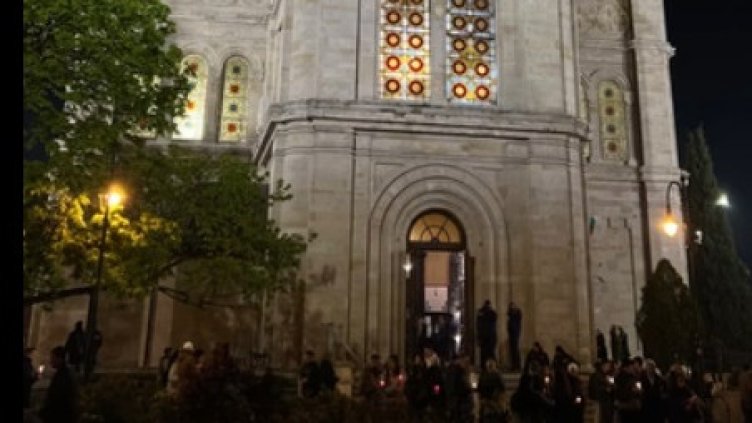 Защо е важно обикалянето около църквите на Великден?