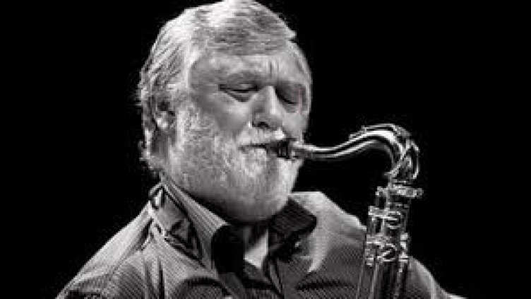 Тъжна вест! Почина обичаният музикант и основател на джаз фестивал „Варненско лято“ Анатолий Вапиров