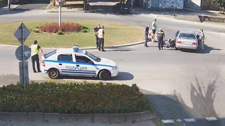 В Харманли застанаха зад уволнения полицай