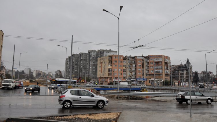 Кръговото на бул. &quot;Сливница&quot; е отворено за движение (СНИМКИ)