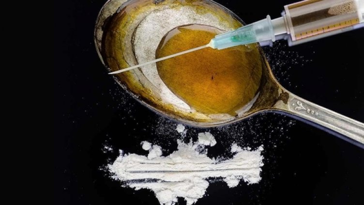 Спипаха двама варненци с хероин